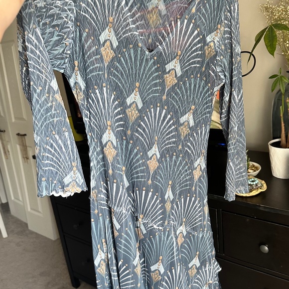 Dress - Picture 3 of 8